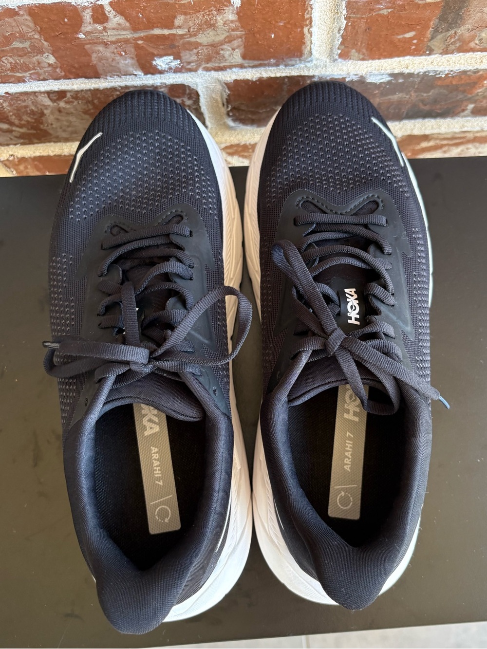 Hoka Arahi 7 Running Shoes Black White Sneakers Size 9 2E (Wide) - Picture 6 of 14